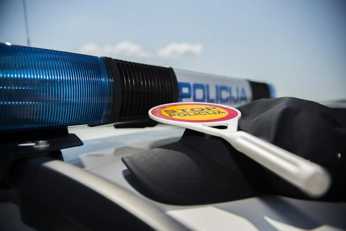 Zaustavljen s 2,30 promila i bez vozačke dozvole