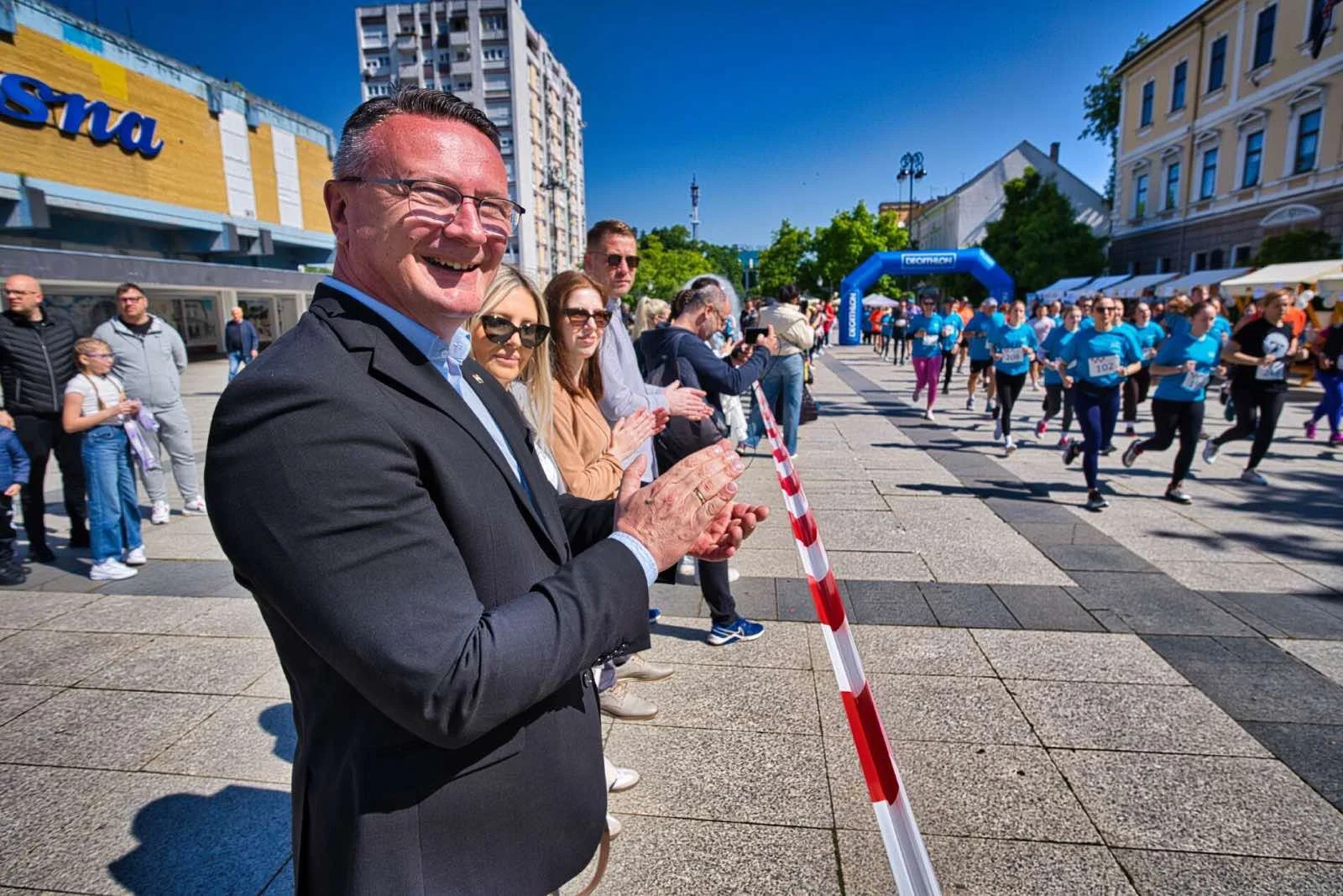 Brodsko-posavska županija uvodi nove demografske mjere za potporu mladim obiteljima i ublažavanje iseljavanja