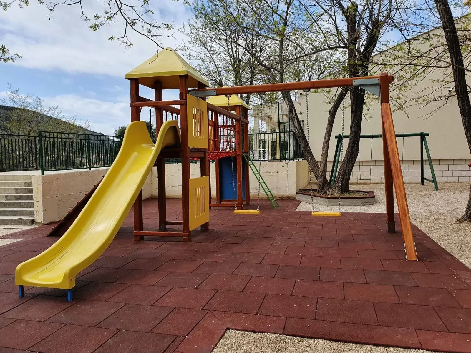 Nova ulaganja u vrtićku infrastrukturu u Slavonskom Brodu: Dogradnja vrtića „Pčelica“ donosi mjesta za još 60 mališana