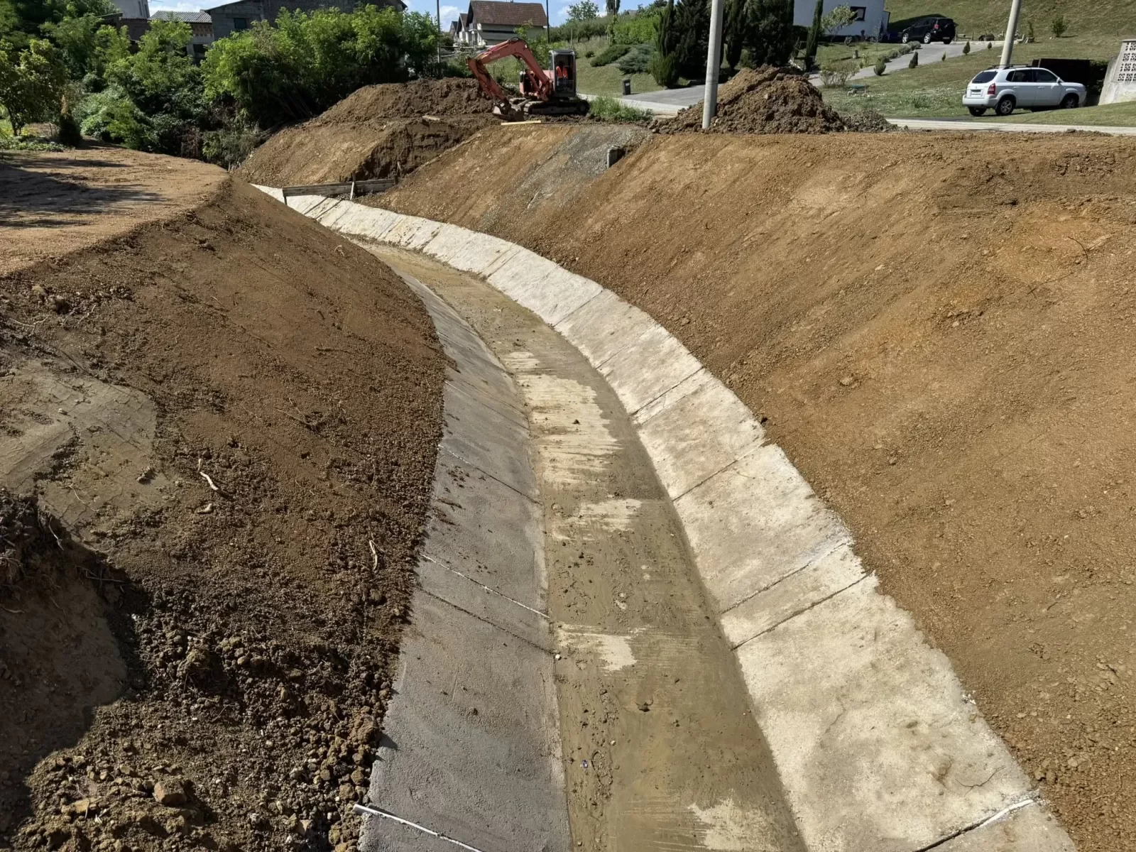 Radovi na uređenju bujičnog potoka Kikovac u Sibinju