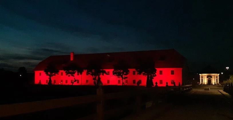 Slavonski Brod u crvenom: podrška oboljelima od Duchenne mišićne distrofije