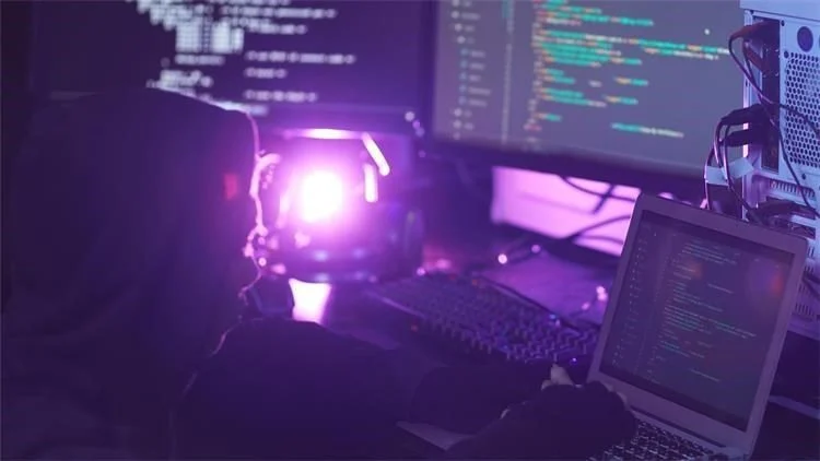 Uvjerili ga da ulaže u zlato, naftu, kriptovalute pa shvatio da je prevaren!