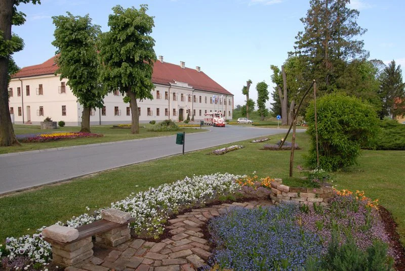 Grad Slavonski Brod pokrenuo anketu o razvojnim prioritetima 2025. – 2029.