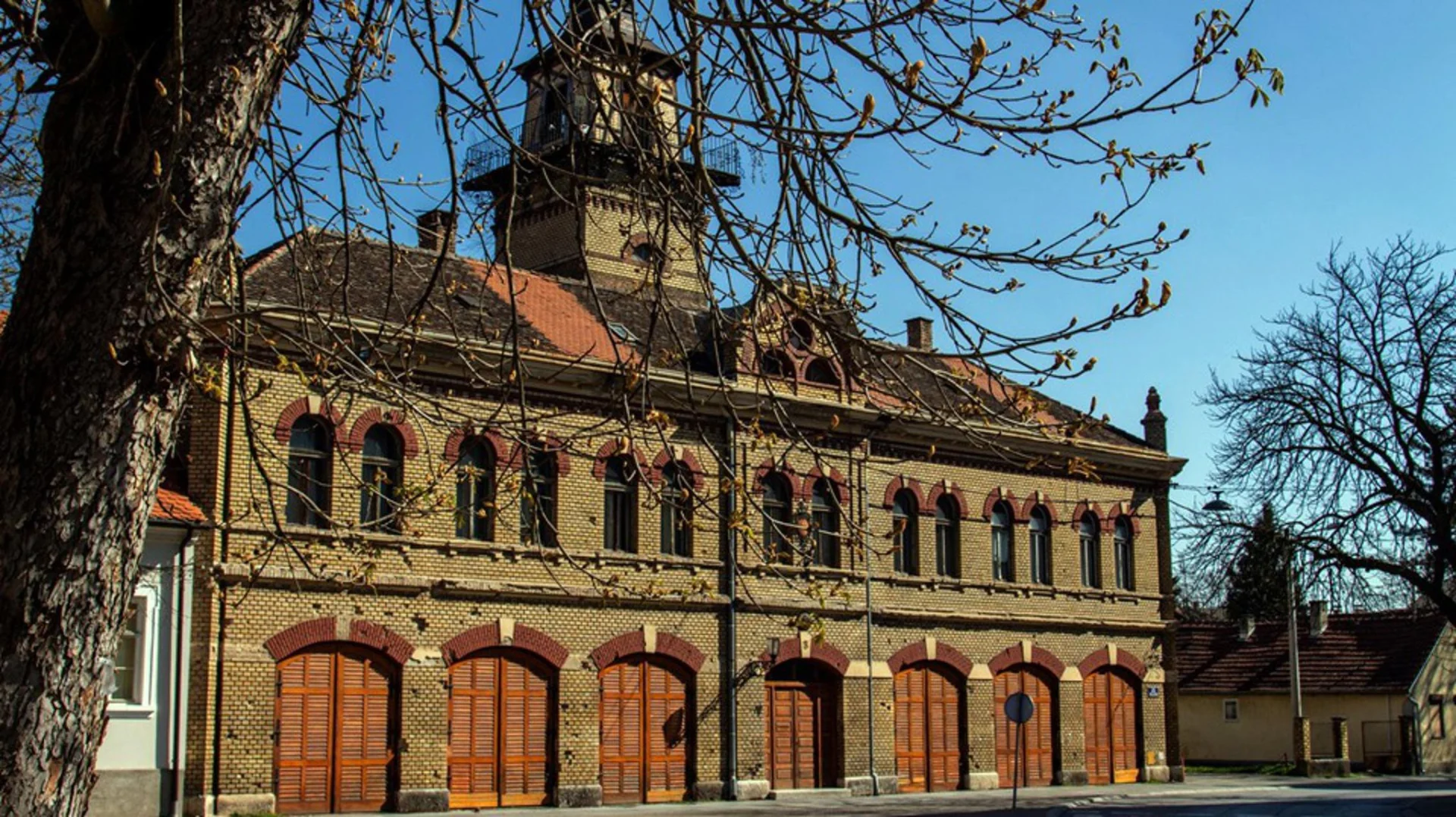 Stari vatrogasni dom: svjedok vremena, karakter grada i ogledalo jedne gotovo zaboravljene ideje