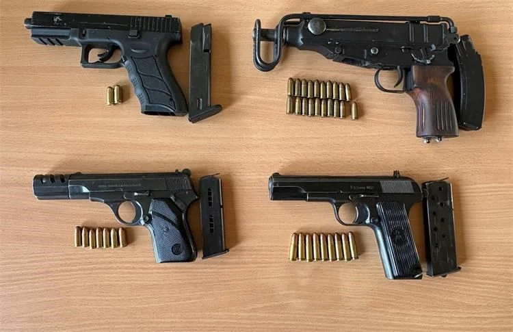 Pokušao prijeći državnu granicu sa većom količinom oružja