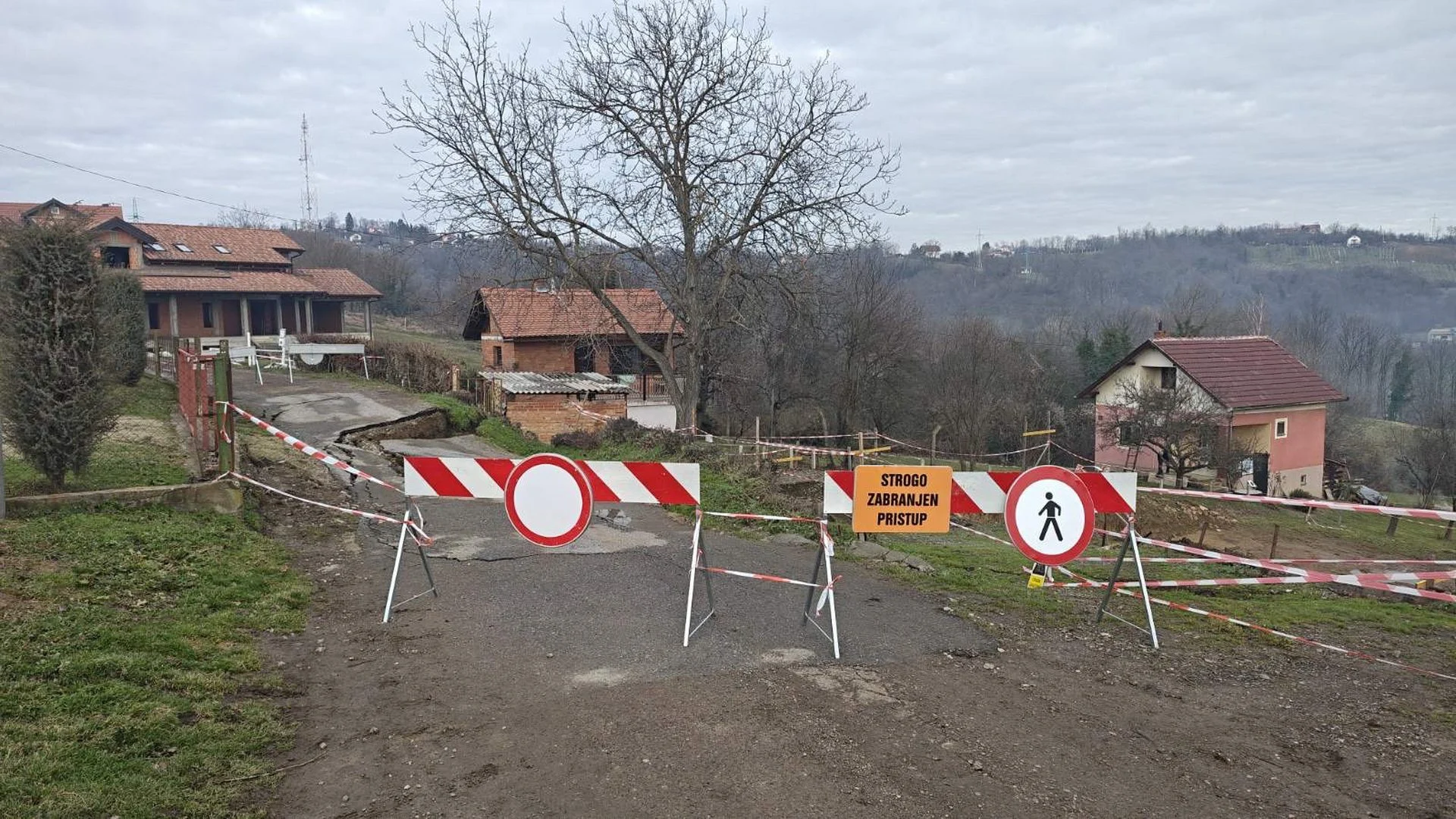 Grad poziva na odgovorno ponašanje u zoni klizišta u Ulici Brlićev put