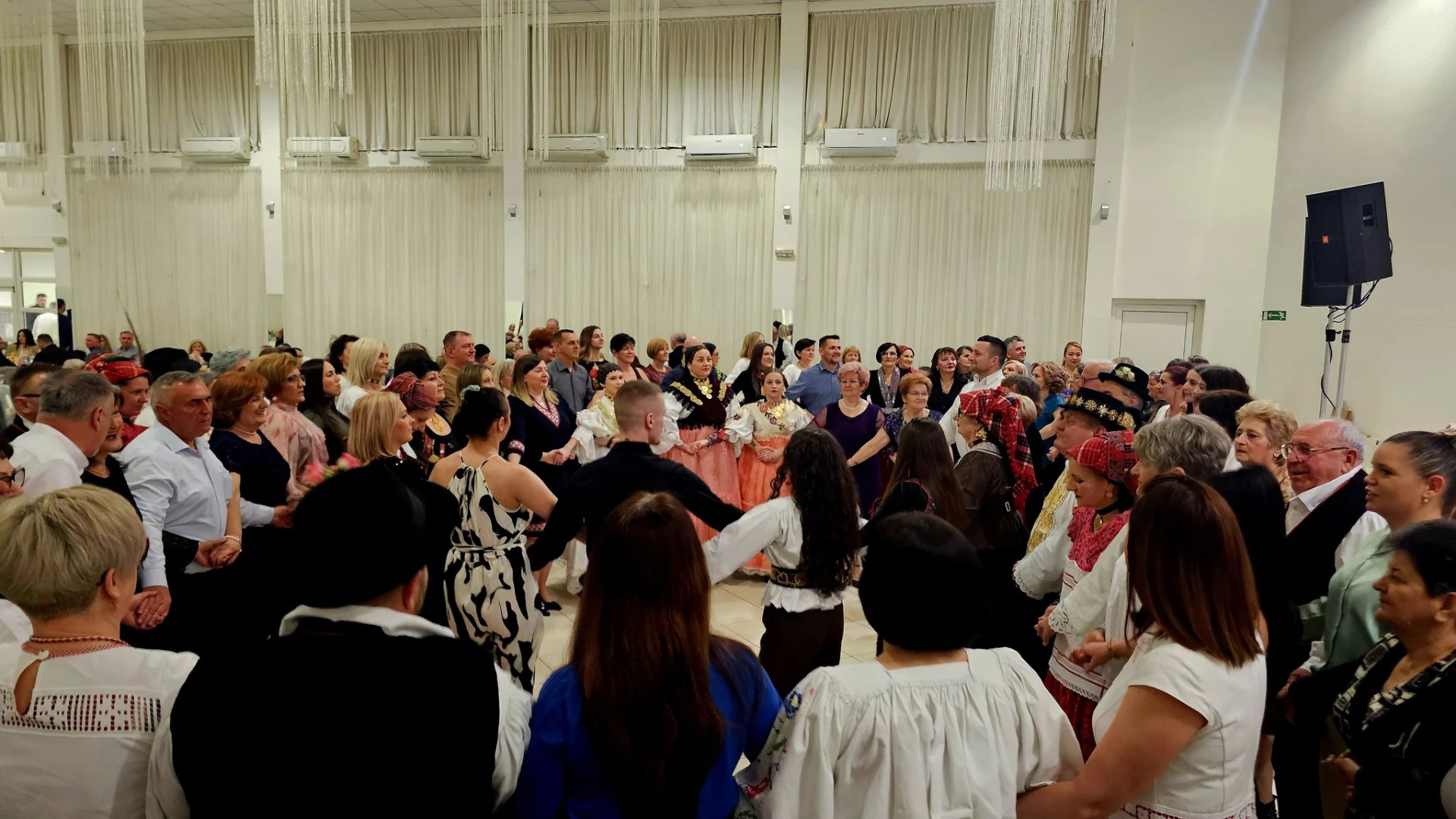 Šokačka zabava u Bukovlju oduševila brojne posjetitelje