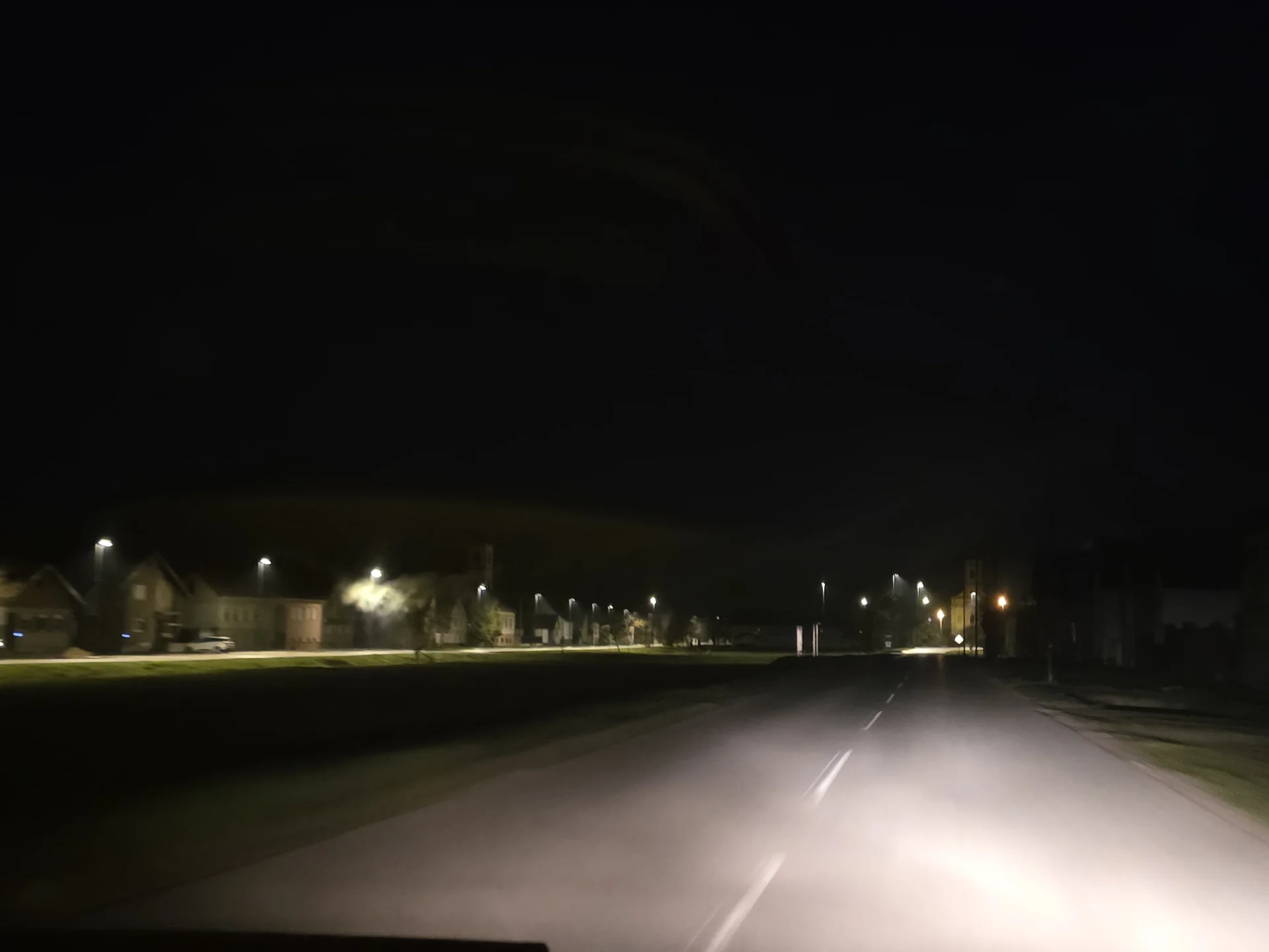 Kaniža u mraku, dio sela bez rasvjete