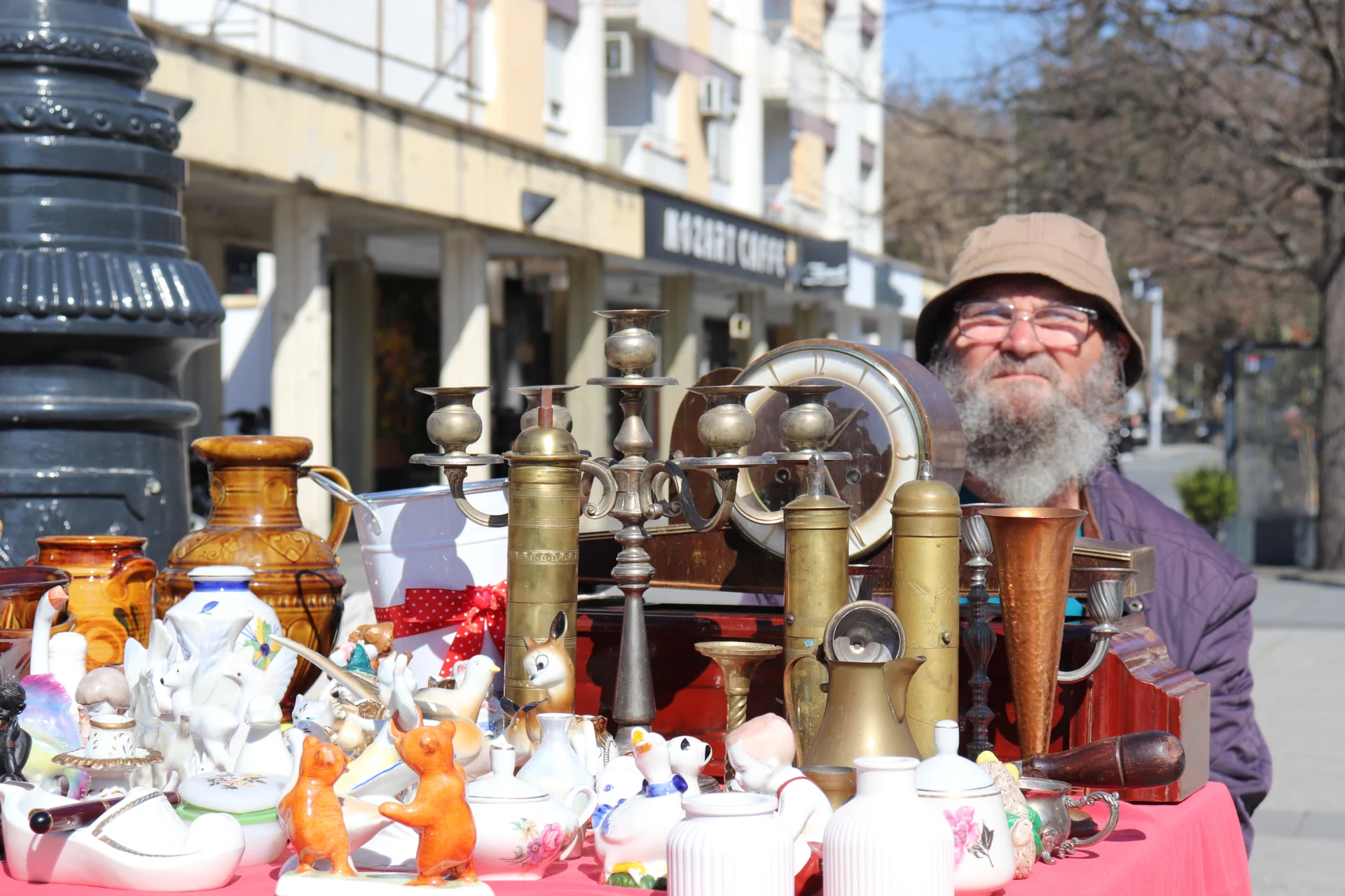 Otvoren 4. Brodski sajam antikviteta i starina na Korzu