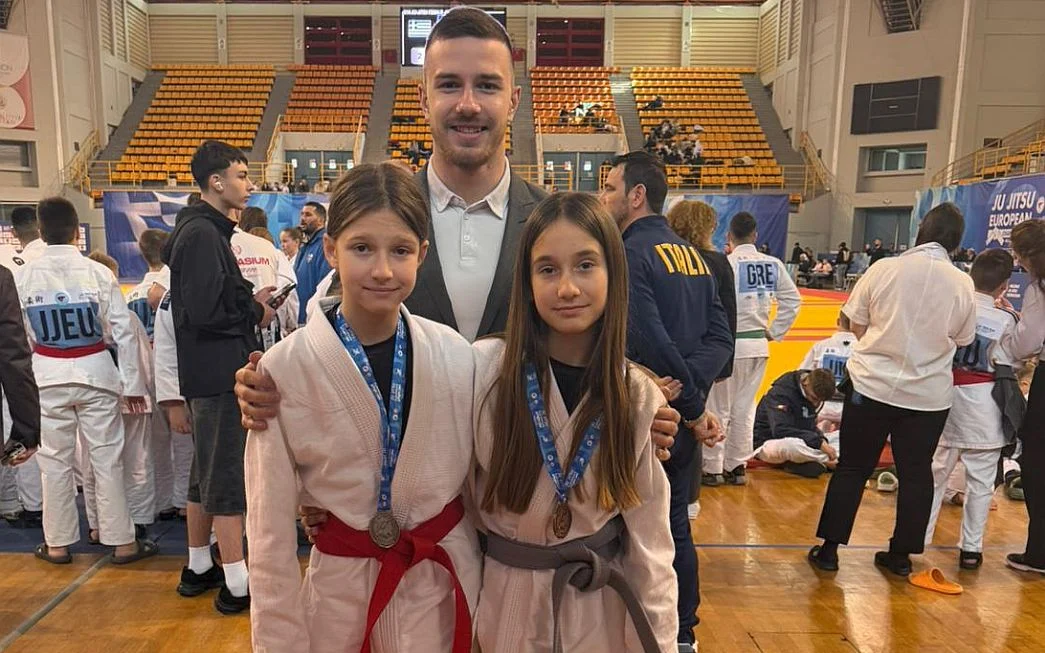 Nika i Dora osvojile povijesne medalje
