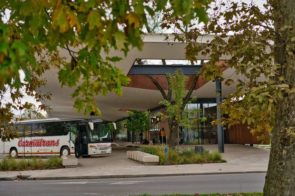 Incident na kolodvoru u Slavonskom Brodu: zbog sjedala fizički napala vozača autobusa