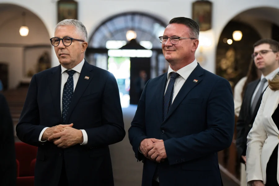 Čestitka župana i predsjednika Županijske skupštine povodom Dana Brodsko-posavske županije