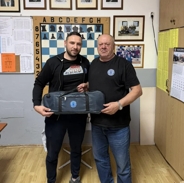 Šahovski klubovi Ruščica i Hvidra-Brod nabavili novu šahovsku opremu