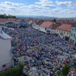 Više od 15 tisuća mladih na Susretu hrvatske katoličke mladeži u Požegi