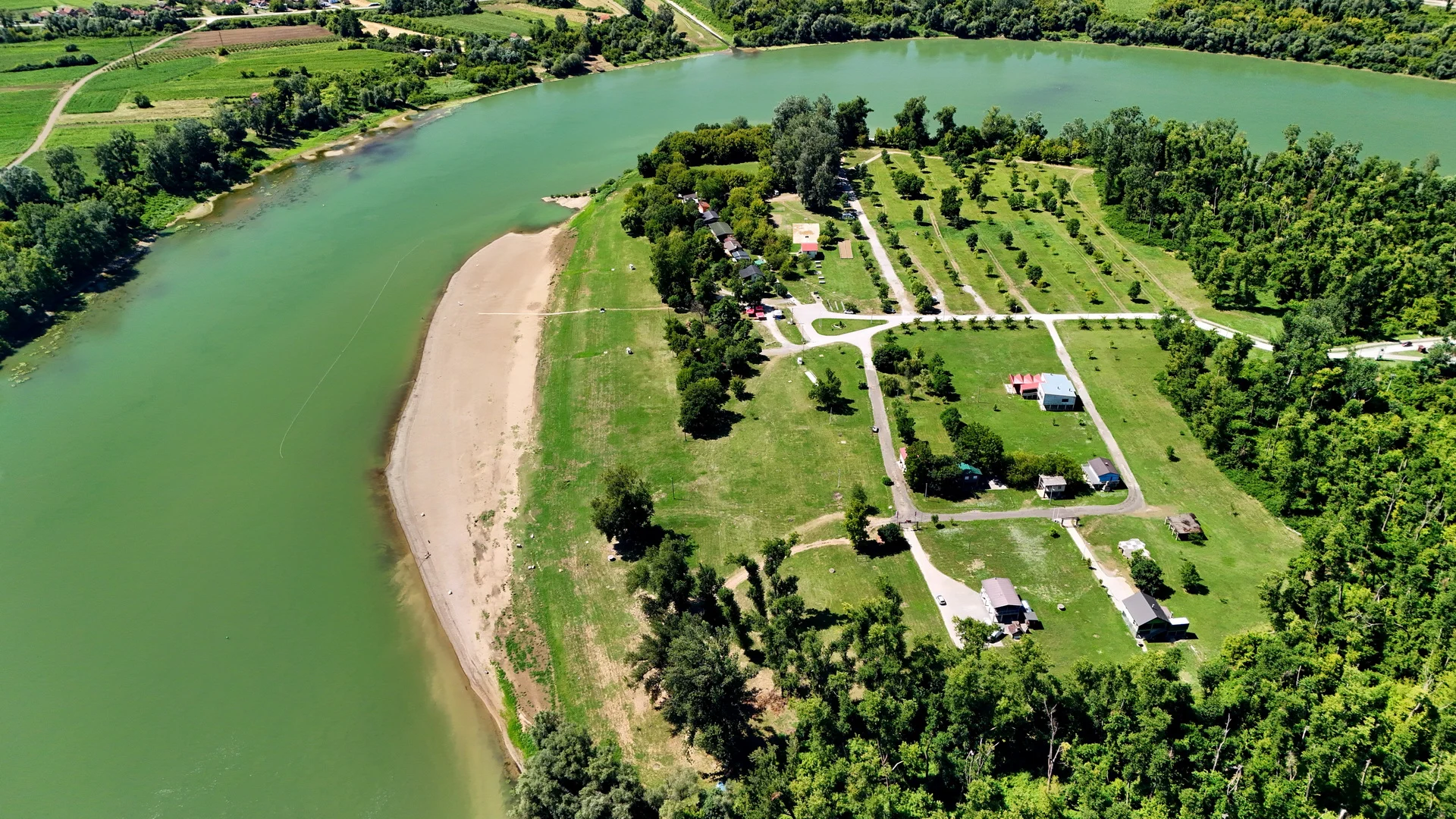 Grad raspisao natječaj za zakup površina na Gradskom kupalištu Poloj